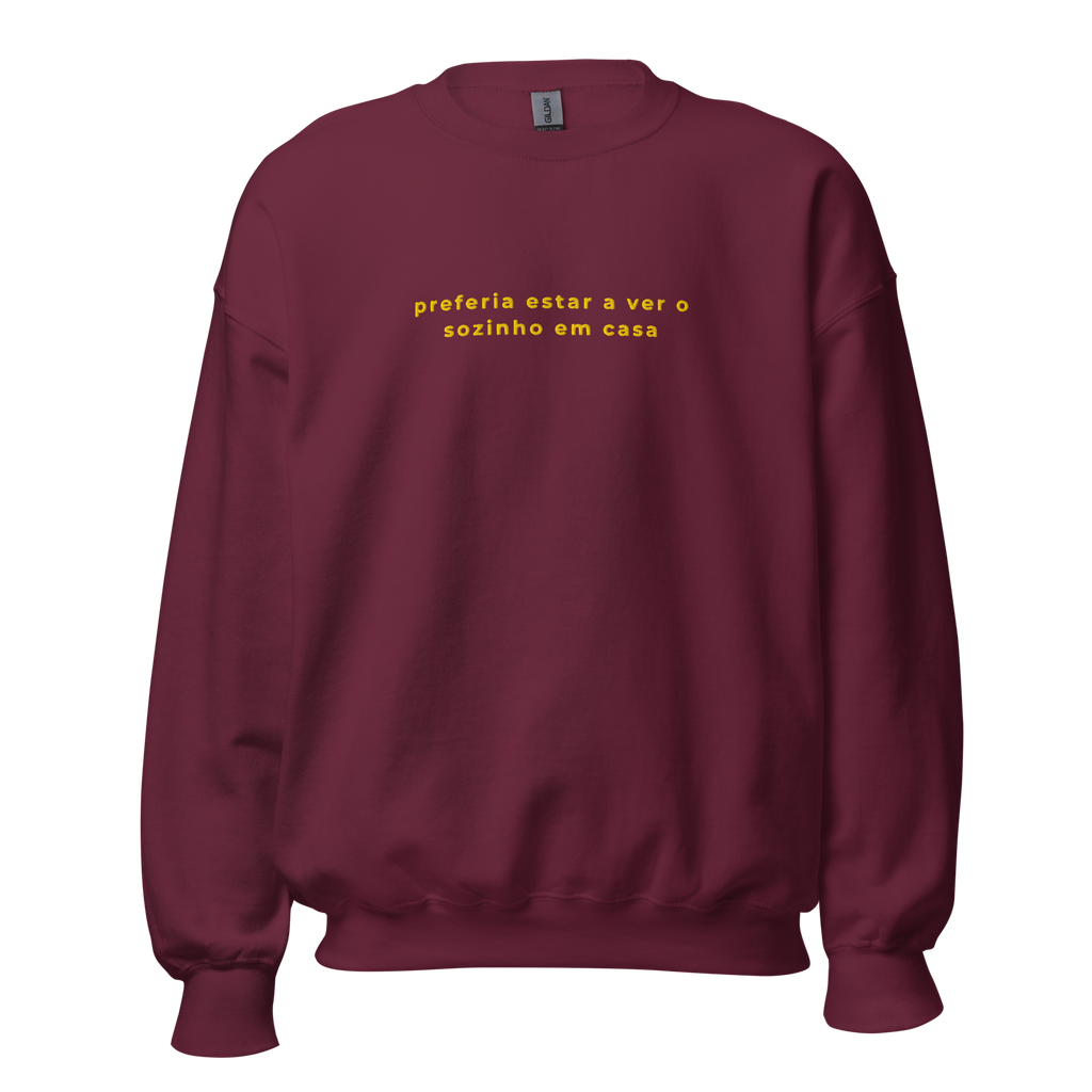 Sozinho em Casa | Sweatshirt Bordada Premium